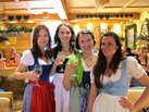 Wer trägt das schönste Dirndl?